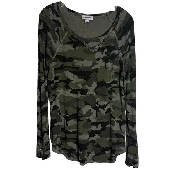 EVEREVE Camo Long Sleeve Thermal Top Sophie Snap Cuff Tee Size Small -- STAPLE - Picture 2 of 9